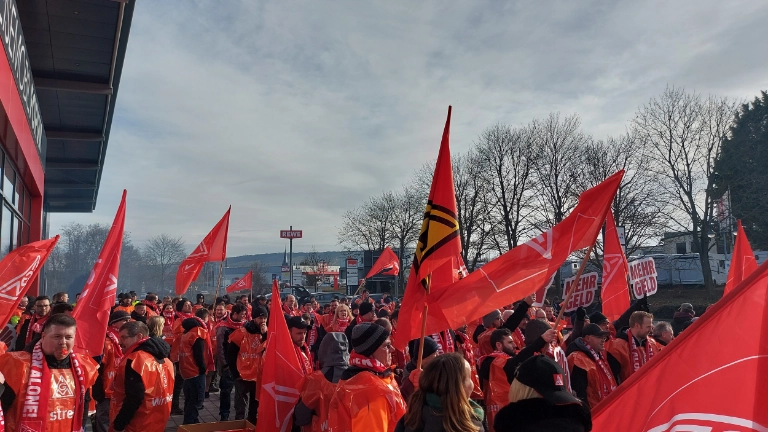 Warnstreik bei Euramobil Sprendlingen