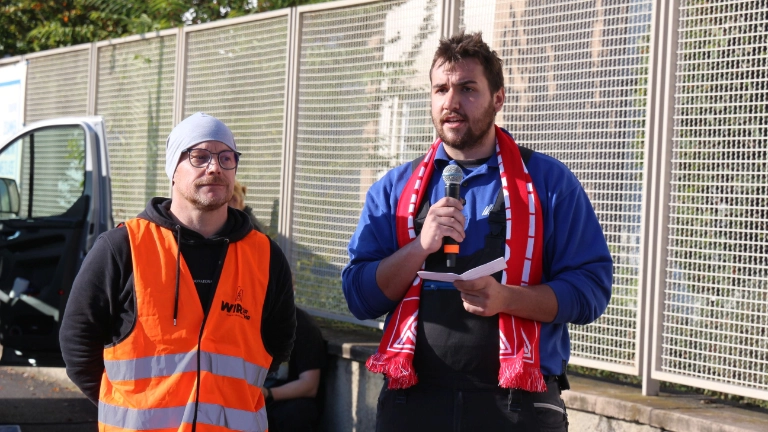 Tarifrunde Metall- und Elektroindustrie - Warnstreikwelle rollt!