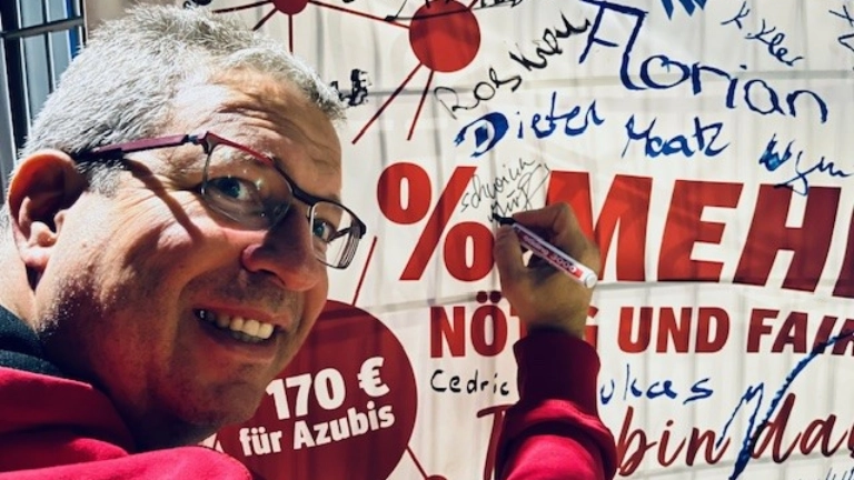 Tarifbewegung Metall- und Elektroindustrie 2024 - Postkartenaktion