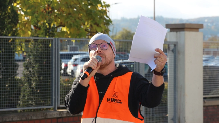 Tarifrunde Metall- und Elektroindustrie - Warnstreikwelle rollt!